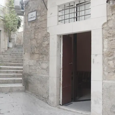 Casa Mutika *